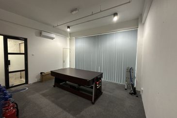 Kenwingston Square Garden