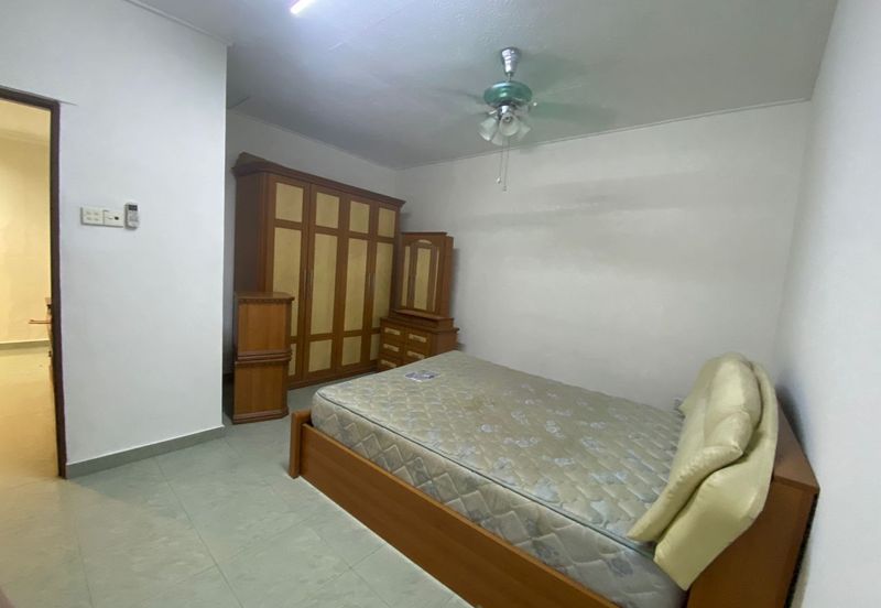 Seksyen 8, Petaling Jaya