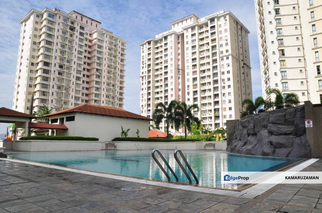 HUGE NEARBY KLCC Gurney Height Condo Kuala Lumpur for Sale RM529,000