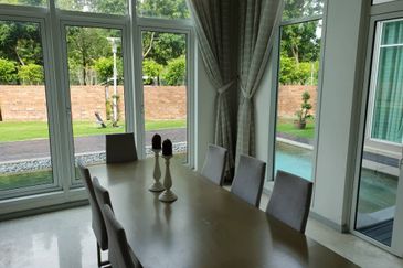 The Residence @ The Glades