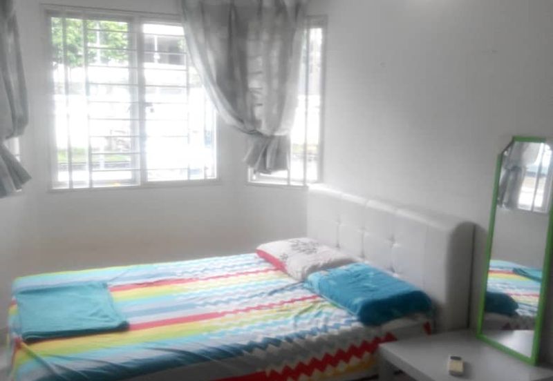 Puteri Bayu Apartment