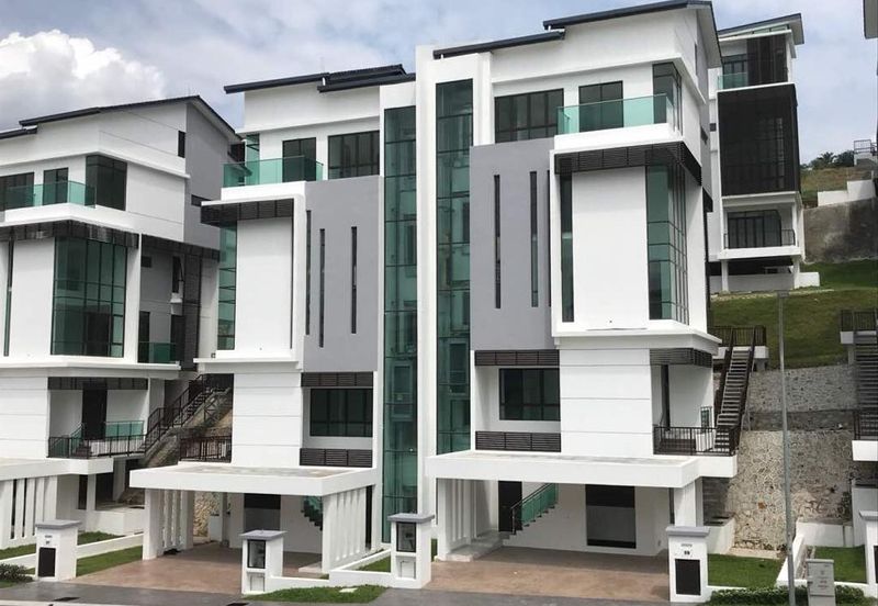 Kingsley Hills @ Putra Heights