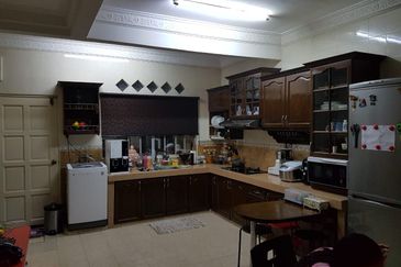 Jalan Puchong Utama 2/5