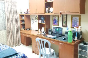 Jalan Puchong Utama 2/5