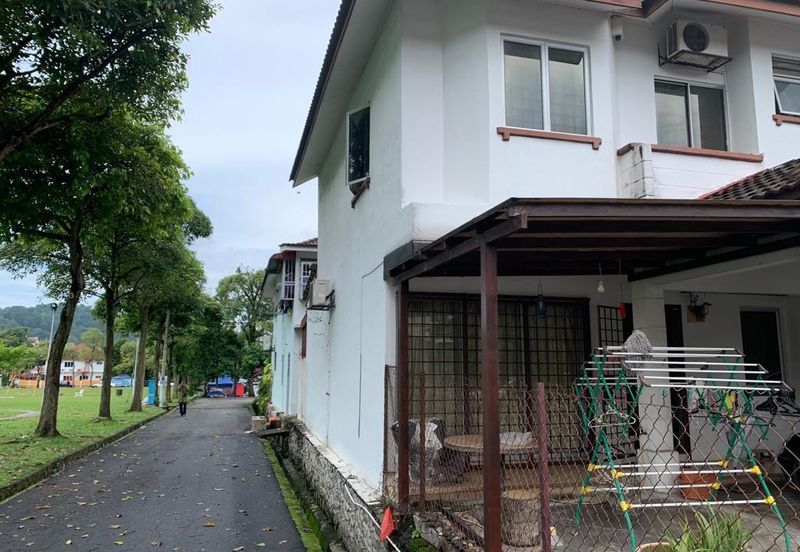 Jalan Taman Bukit Kinrara 1/4