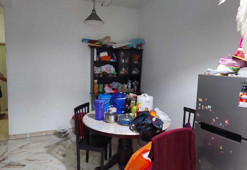 Jalan Putra Permai 10/2  C