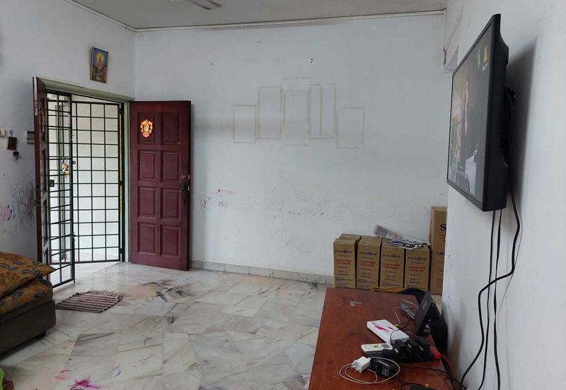 Jalan Putra Permai 10/2  C