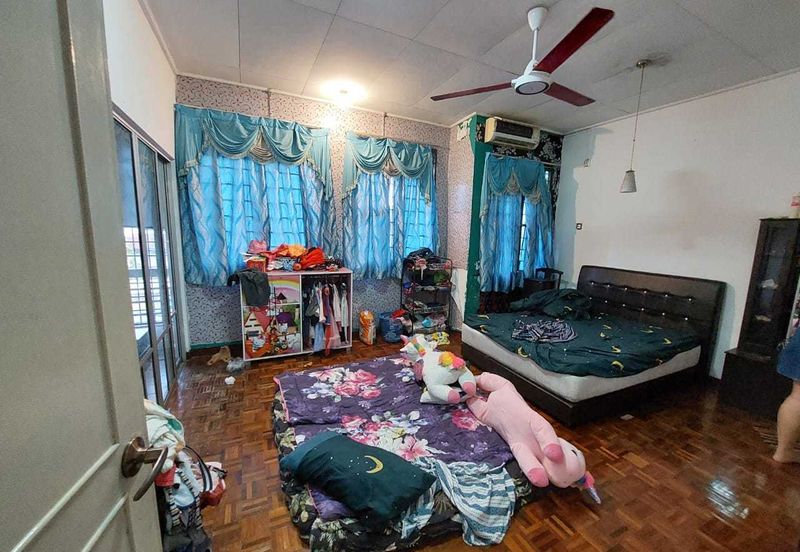 Jalan Putra Permai 10/2  C