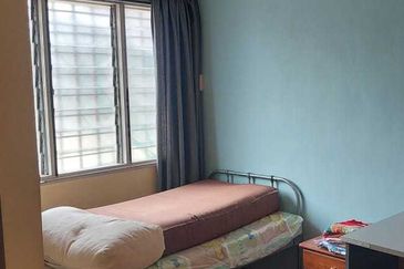 Jalan Putra Permai 10/1 Q