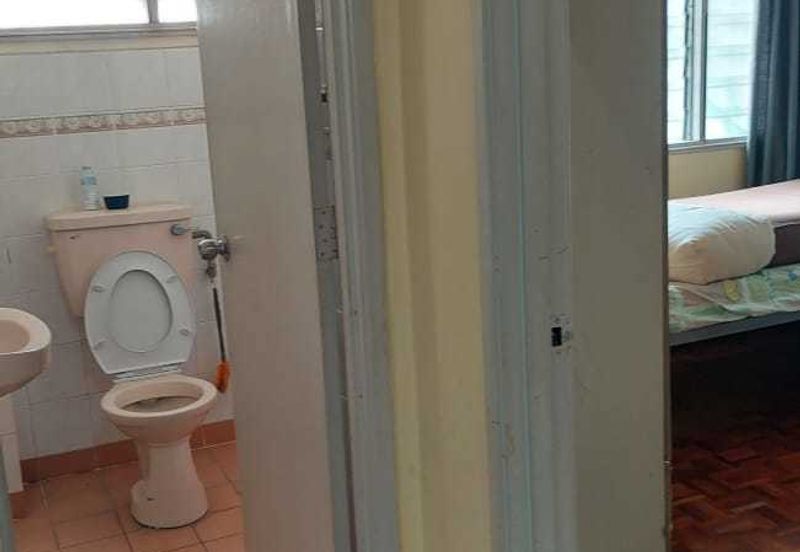 Jalan Putra Permai 10/1 Q