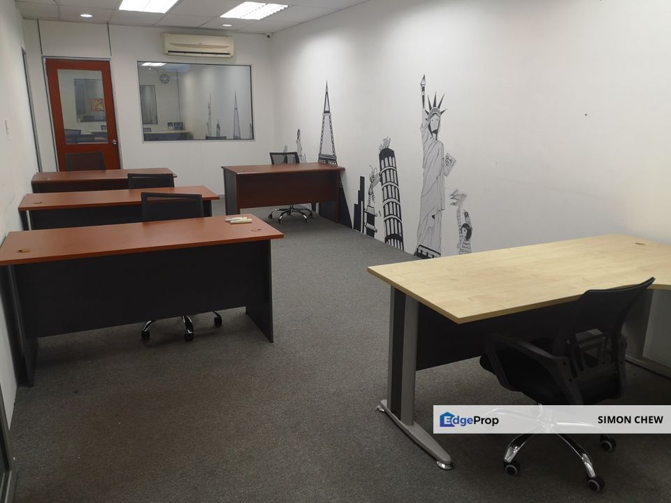Office at Bandar Puteri 5 with fully furnished for rent good location, Selangor, Puchong