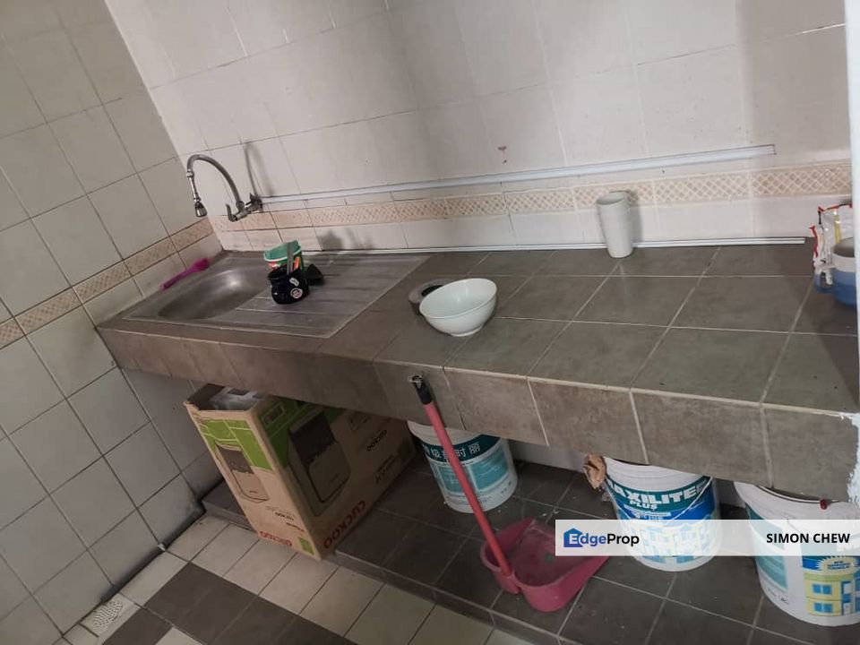 Office at Bandar Puteri 5 with fully furnished for rent good location, Selangor, Puchong