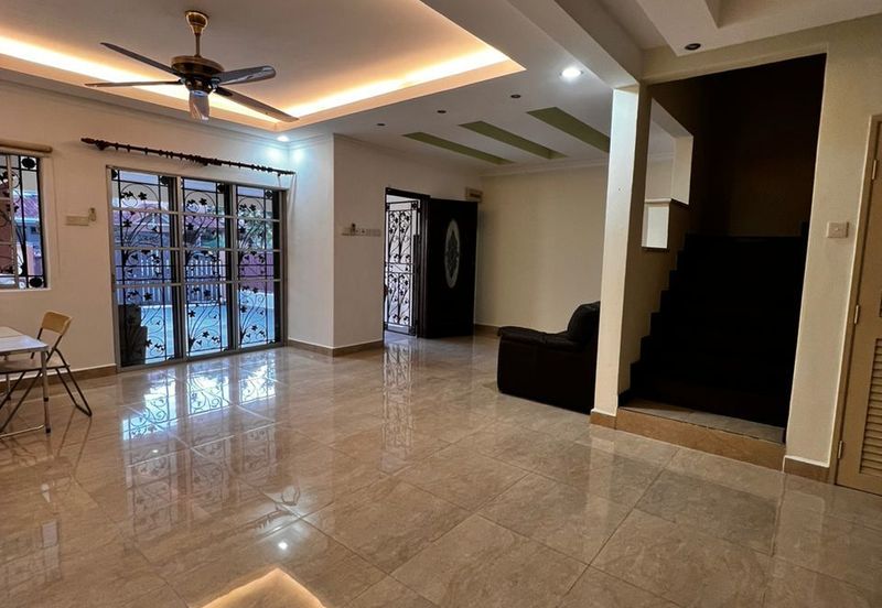 Jalan Putra Permai 10/1 C