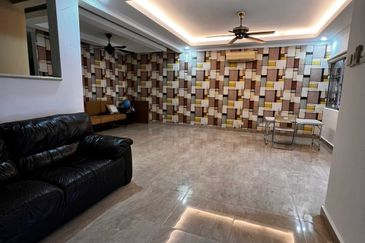 Jalan Putra Permai 10/1 C