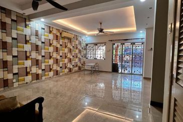 Jalan Putra Permai 10/1 C