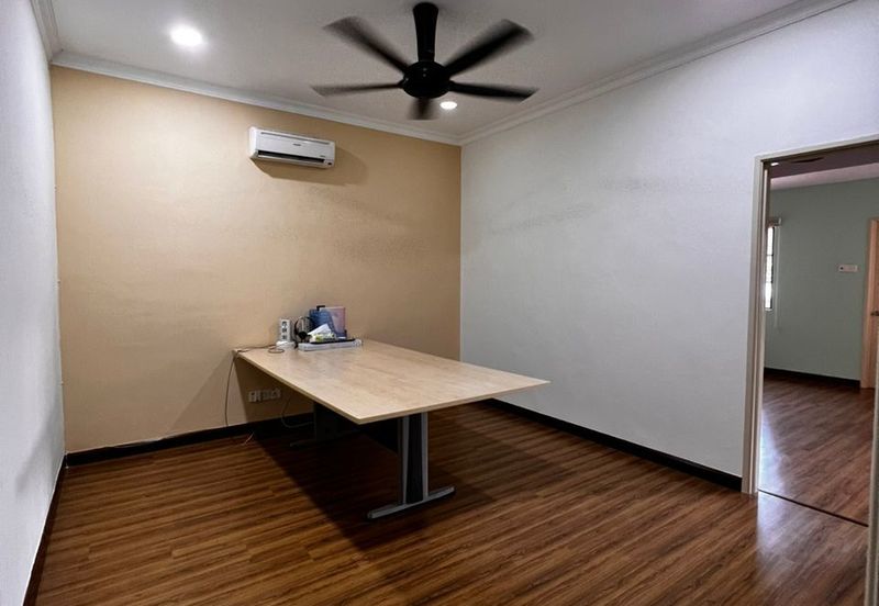 Jalan Putra Permai 10/1 C