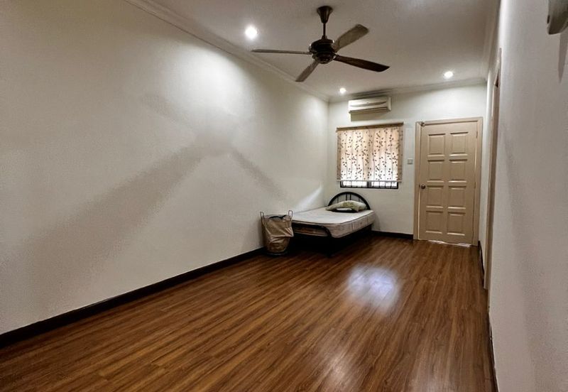 Jalan Putra Permai 10/1 C