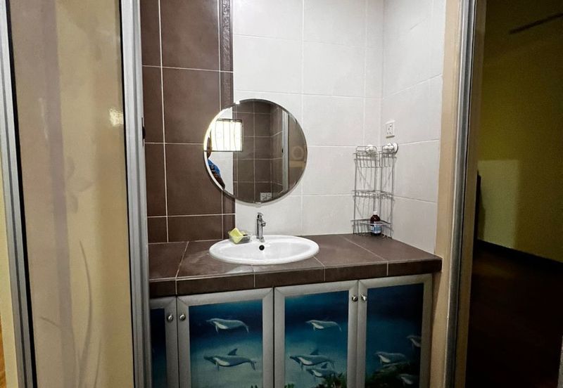 Jalan Putra Permai 10/1 C