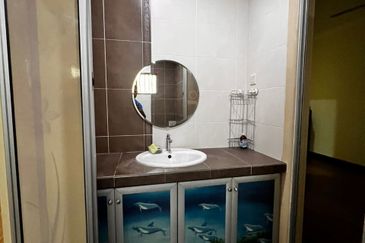 Jalan Putra Permai 10/1 C