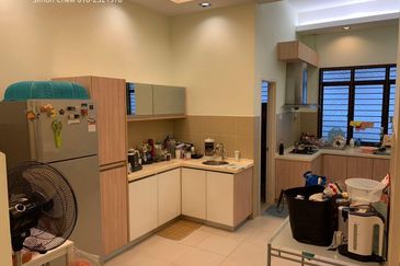 Puchong Bandar Puteri 11 Double Storey House For Sale 