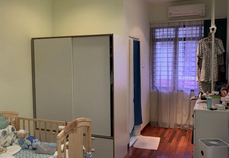 Puchong Bandar Puteri 11 Double Storey House For Sale 