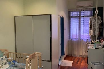 Puchong Bandar Puteri 11 Double Storey House For Sale 