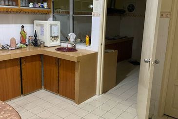 Jalan Putra Permai 10/1 N