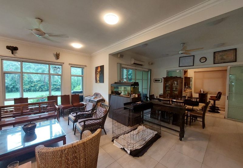 Corner 2.5 Storey Superlink USJ Heights Mandara  With Huge Land