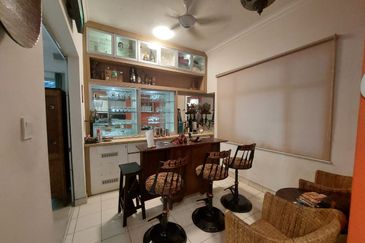 Corner 2.5 Storey Superlink USJ Heights Mandara  With Huge Land