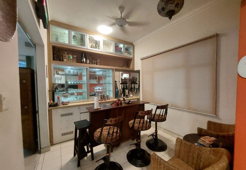 Corner 2.5 Storey Superlink USJ Heights Mandara  With Huge Land