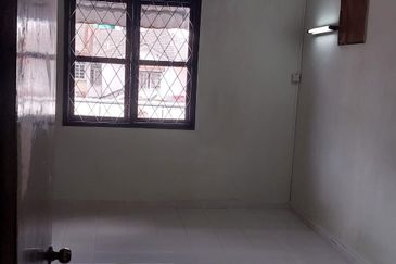 Jalan Bandar Kinrara 2/7