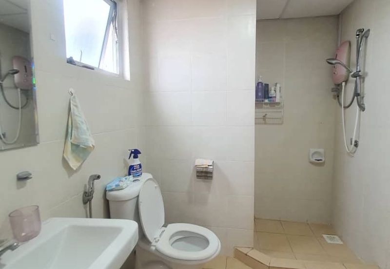 Main Place Residence