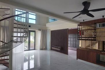 The Villa @ Serai Saujana / Villa Serai Saujana