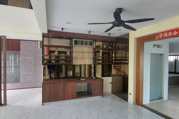 The Villa @ Serai Saujana / Villa Serai Saujana