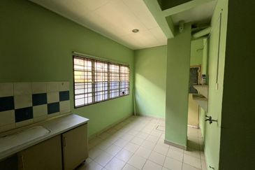 Jalan Putra Indah 9/16