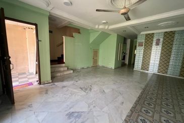 Jalan Putra Indah 9/16