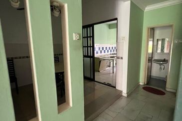 Jalan Putra Indah 9/16