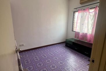 Jalan Putra Indah 9/16