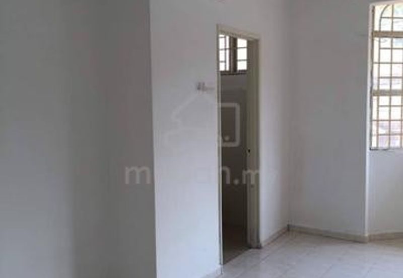 Taman Kinrara Seksyen 4