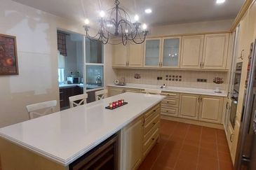 2.5 sty Usj Heights Subang Jaya With Land Well Kept 