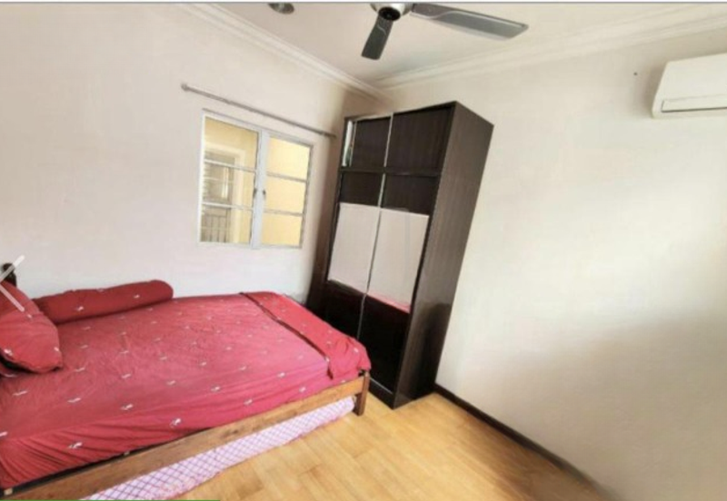 Jalan Putra Permai 10/2  I