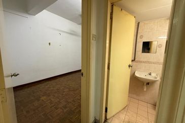 Subang Perdana Goodyear Court 10