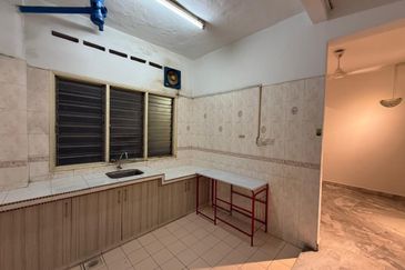 Subang Perdana Goodyear Court 10