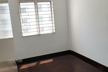 Subang Perdana Goodyear Court 9