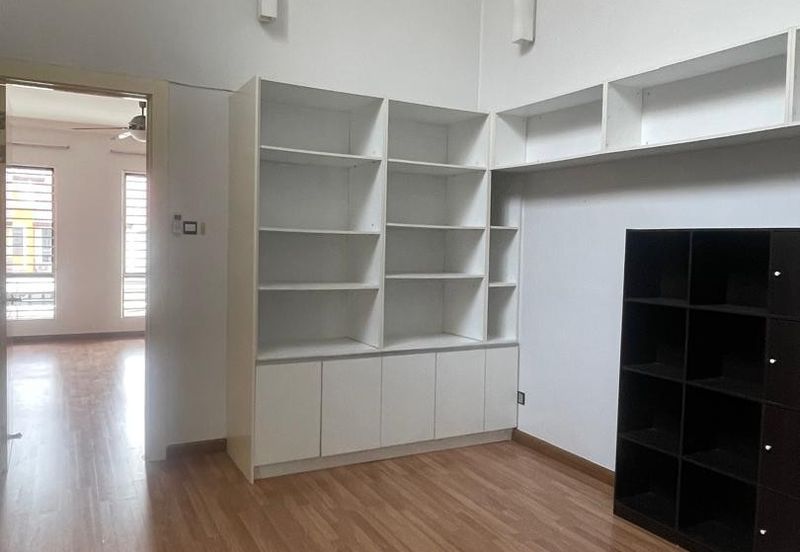 Jalan Putra Harmoni 1/2 