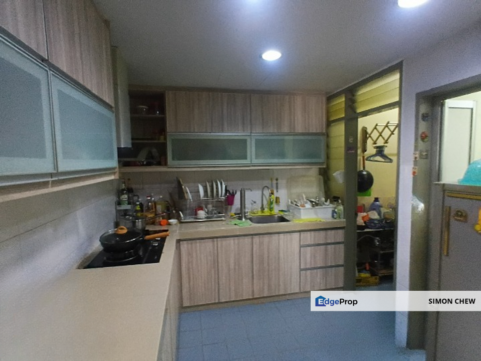 Starville Usj 19 Subang Jaya Walking Distant to LRT Station, Selangor, USJ