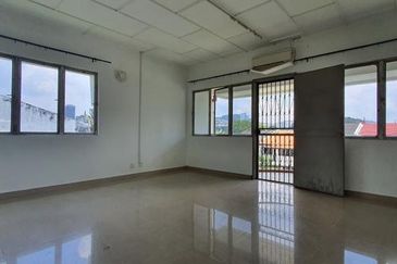 Taman Connaught (Sri Cendekia)