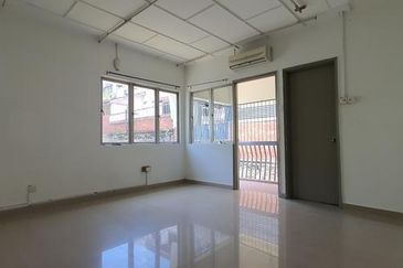 Taman Connaught (Sri Cendekia)