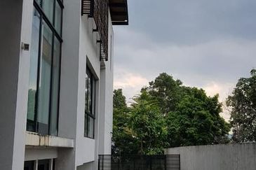 2.5 storey bungalow For Sale @ Country Heights, Damansara, Kuala Lumpur