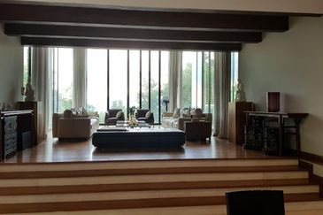 2.5 storey bungalow For Sale @ Country Heights, Damansara, Kuala Lumpur